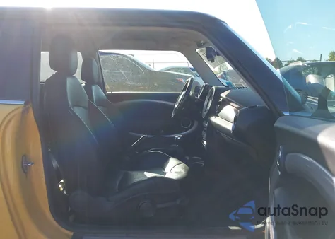 2009 Mini Cooper S z USA, uszkodzony, nr VIN WMWMF73569TX40077